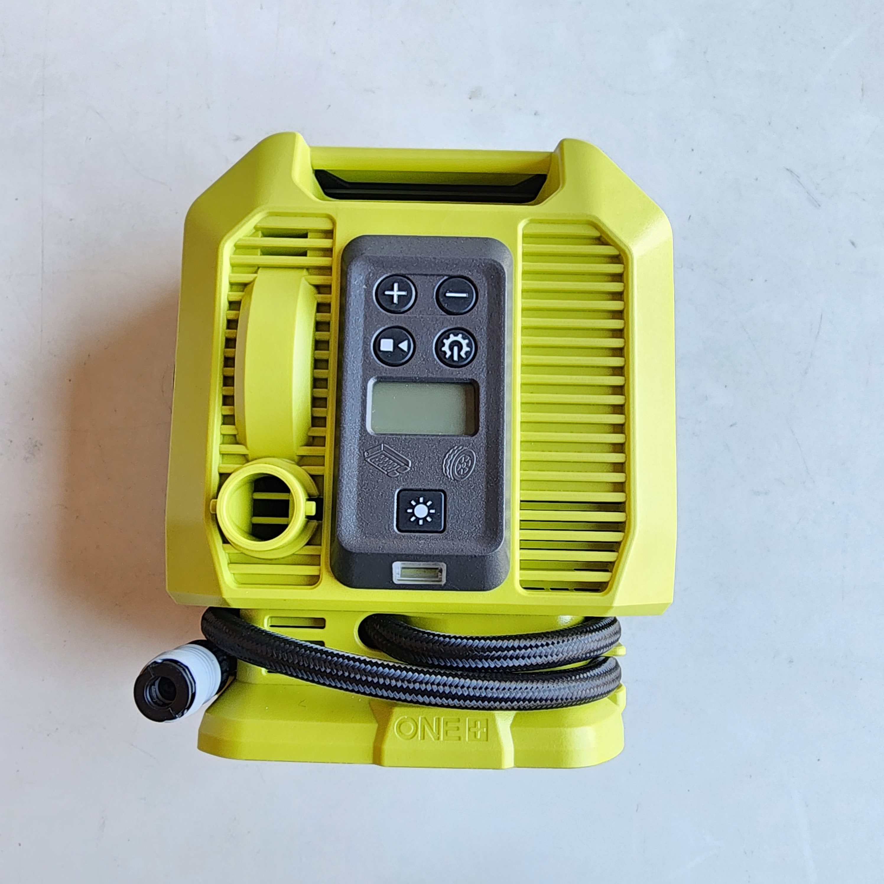 ONE+ 18V Cordless Dual Function Inflator/Deflator(Tool Only) (PCL031B) ONE+ 18V Cordless Dual Function Inflator/Deflator(Tool Only) (PCL031B)